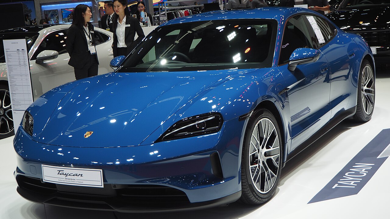 Porsche Active Ride Süspansiyon Sistemi ve Viraj Gövde Dengeleme Mimarisi