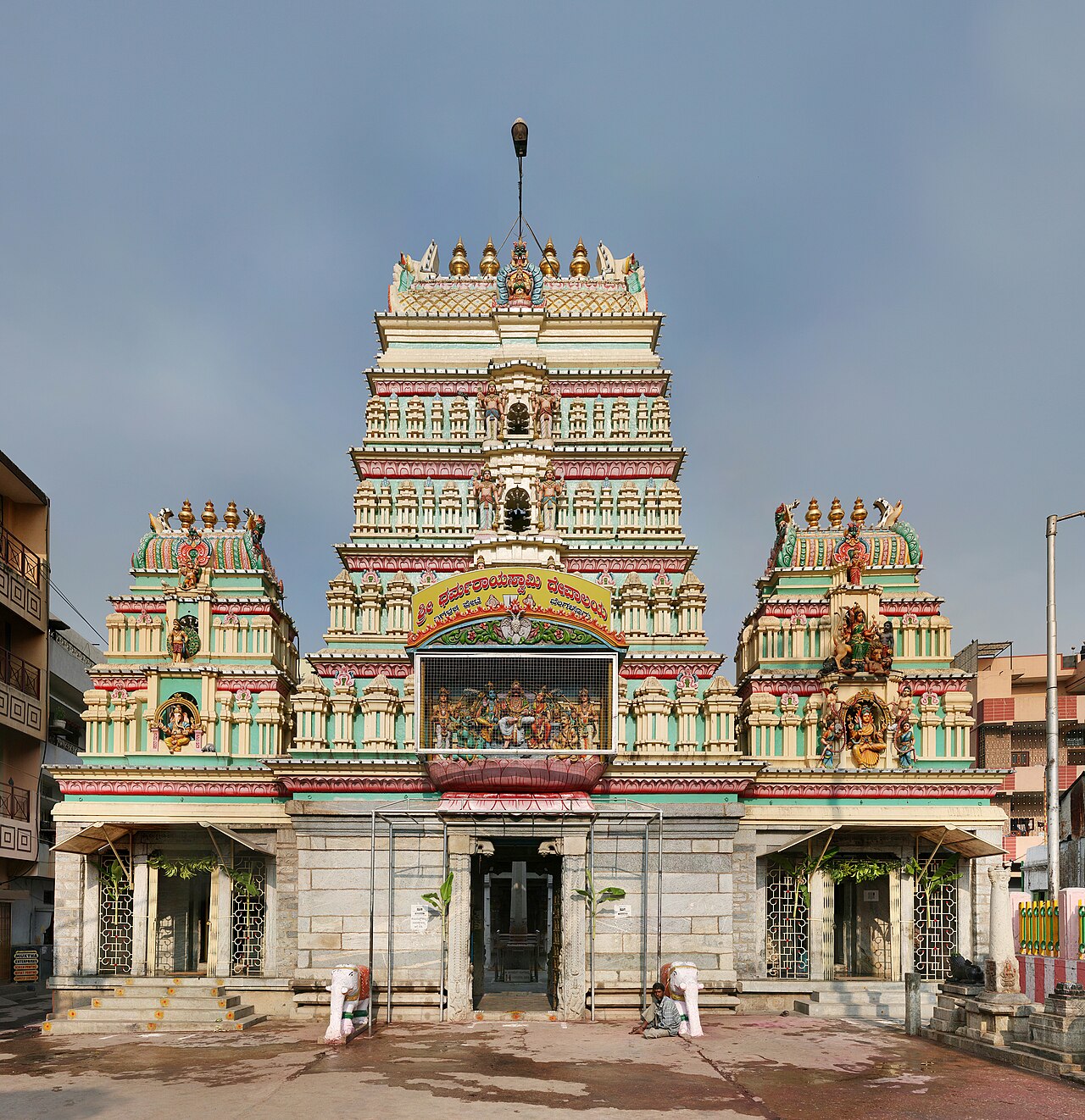 Dharmaraya Swamy Temple Bangalore edit1