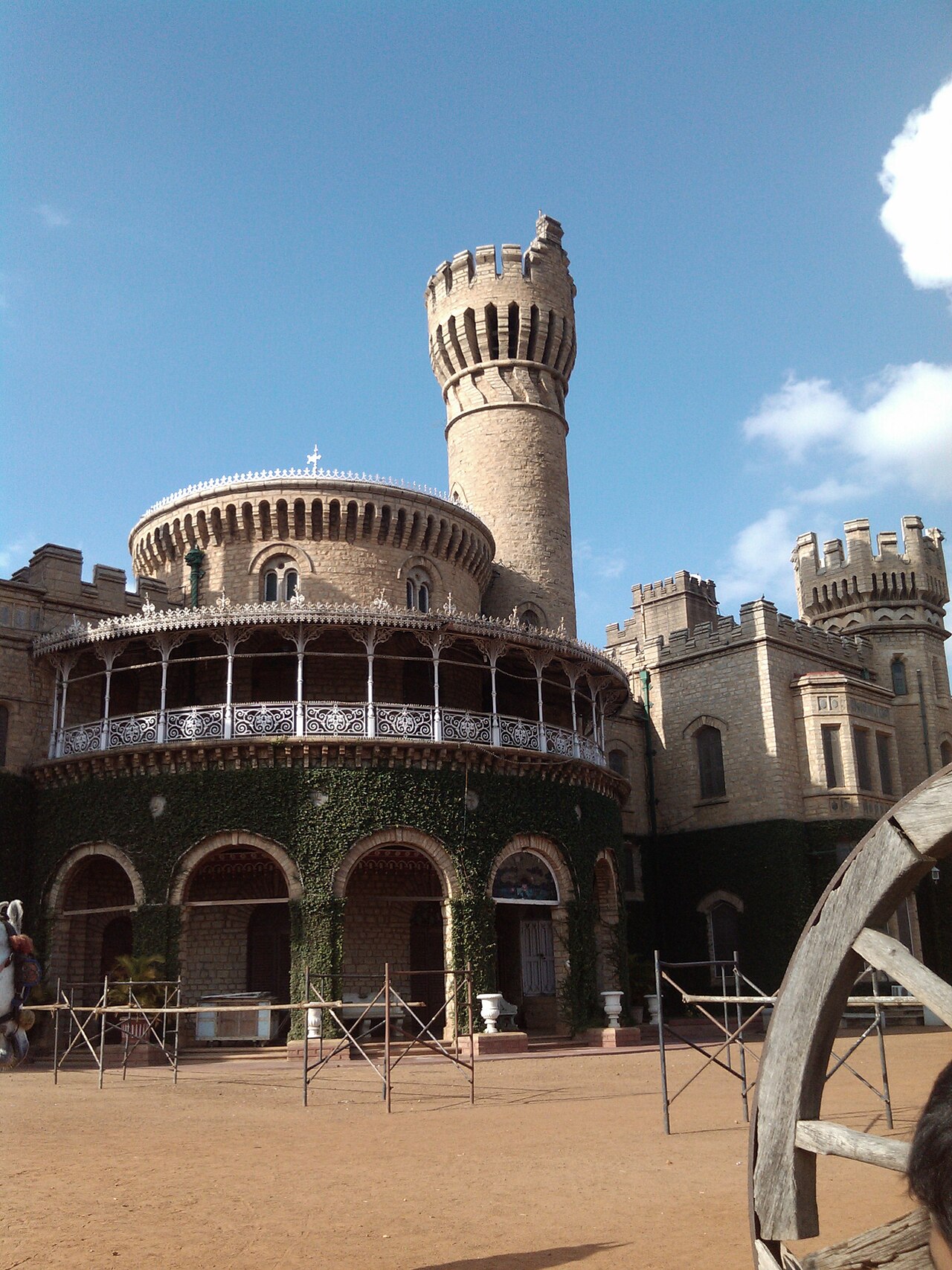 Bangalore palace IMG 20121230 154849