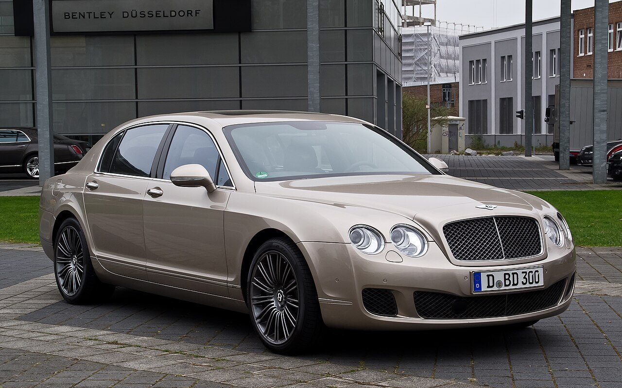 Bentley Continental Flying Spur Speed – Frontansicht (2), 5. April 2012, Düsseldorf