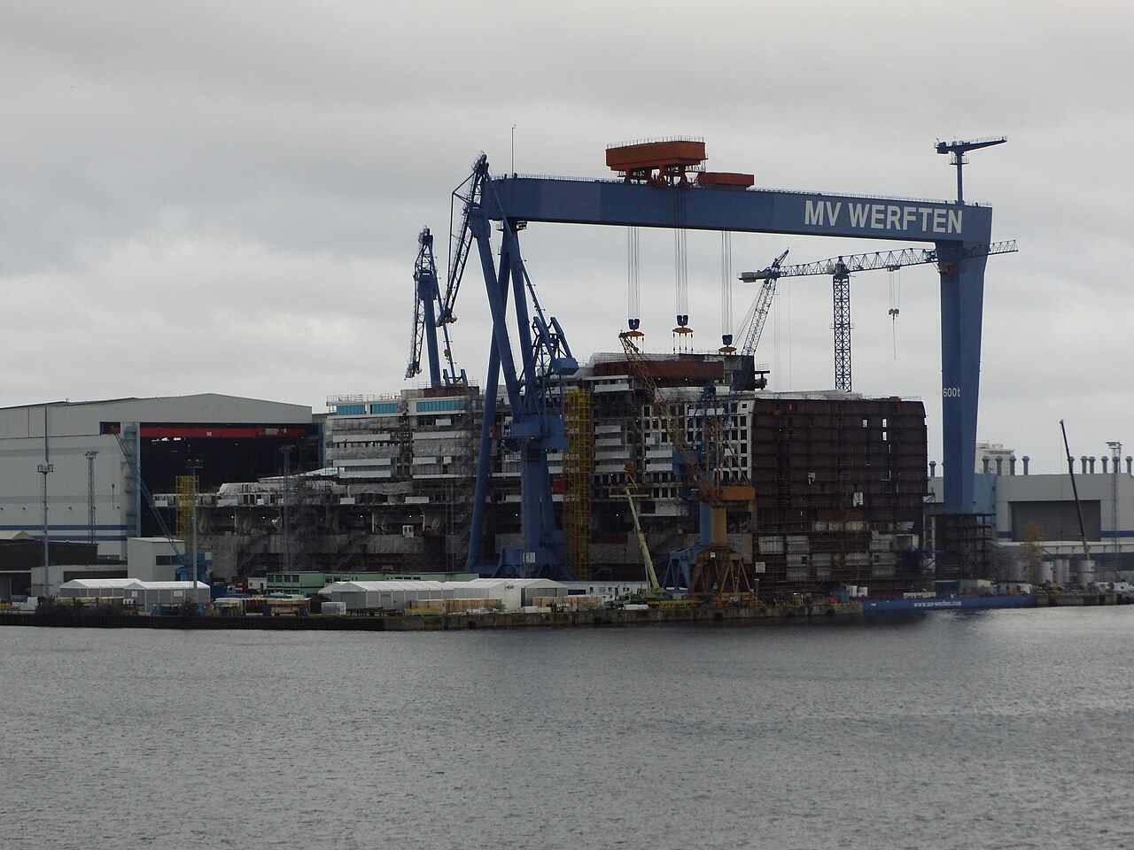 Disney Adventure (then known as Global Dream) under construction at the MV Werften Rostock shipyard in September 2019.