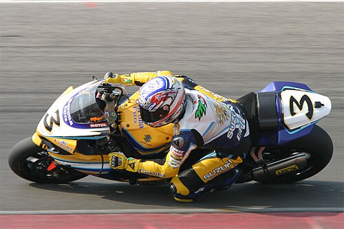 Max Biaggi Alstare Suzuki GSX-R1000 K7'sini Assen'de sürerken