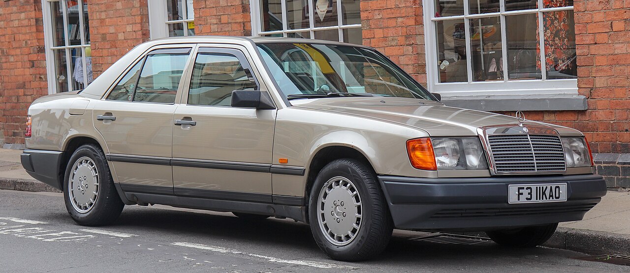 1988 Mercedes-Benz 300d Diesel Automatic 3.0 Front