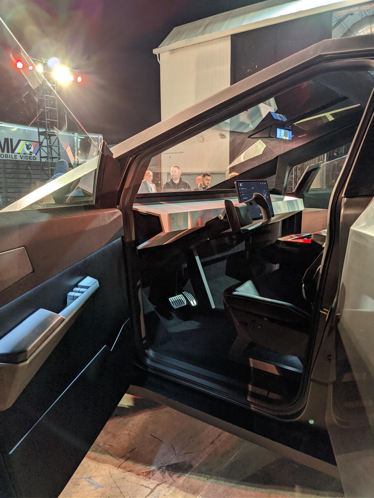 Tesla Cybertruck 2024