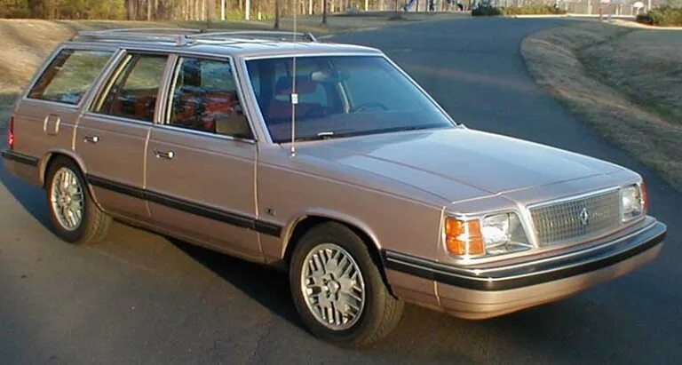 Plymouth Reliant
