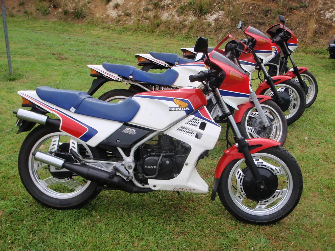 Honda MVX250F