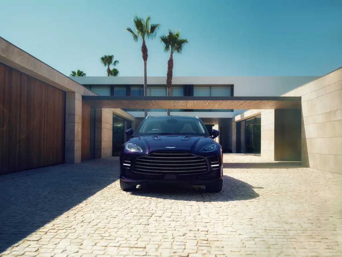 Aston Martin DBX GT'ye hafifletilen V8 deneyimi için köpük takıldı: 535 kW'lık SUV daha konforlu sür