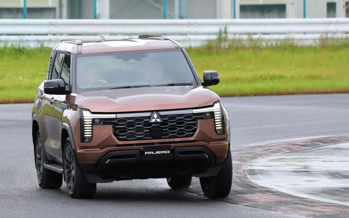 Çölün Hakimiyetini Kuran” Tekrar Güç Gösteriyor: Mitsubishi’nin Yeni “Pajero”sunda Sürüş Deneyimi (2