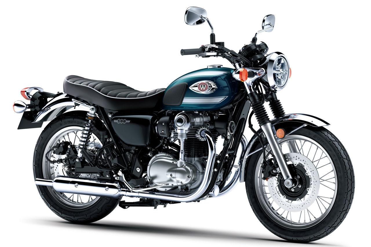 画像2: KAWASAKI W800 2027年モデル 総排気量：773cc エンジン形式：空冷4ストSOHC4バルブ並列2気筒 シート高：790mm 車両重量：227kg 発売日：2026年10月17日 税込価格：130万9000円