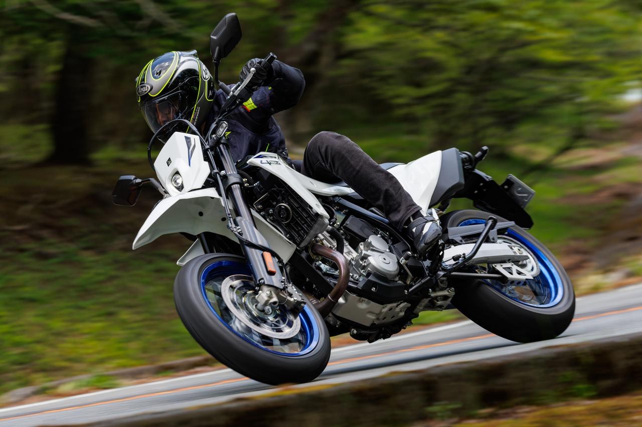 Resim 3: Suzuki "DR-Z4SM" İzlenimi (Yasuji Ota)