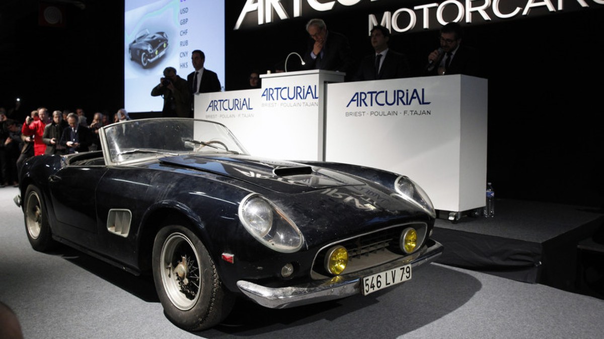 A Ferrari 250 GT California Spyder Broke A 20-Year Old Auction Record