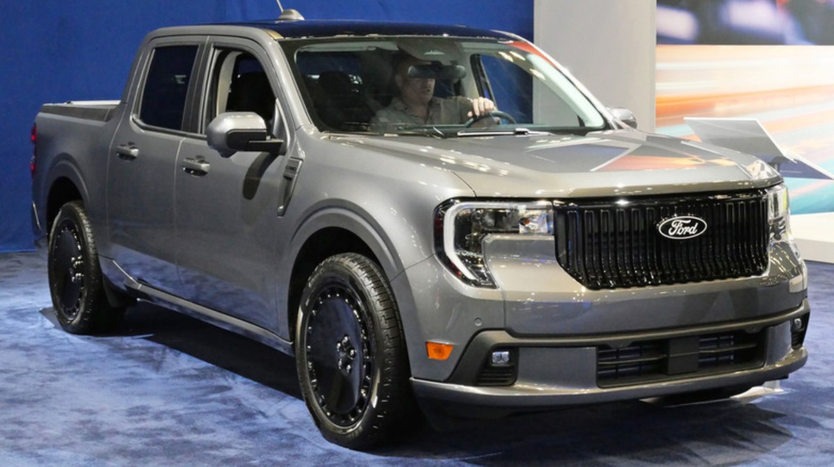 Ford Maverick Vs. Honda Ridgeline: How The Compact Truck Stacks Up To A Mid-Size Pickup