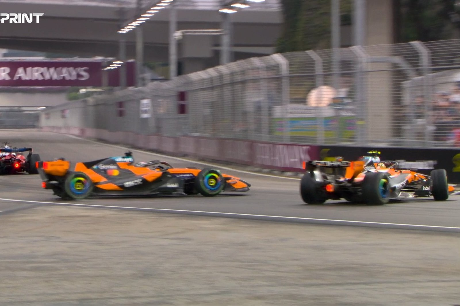 Singapore Sprint'te Verstappen kazandı, Russell erken çöktü