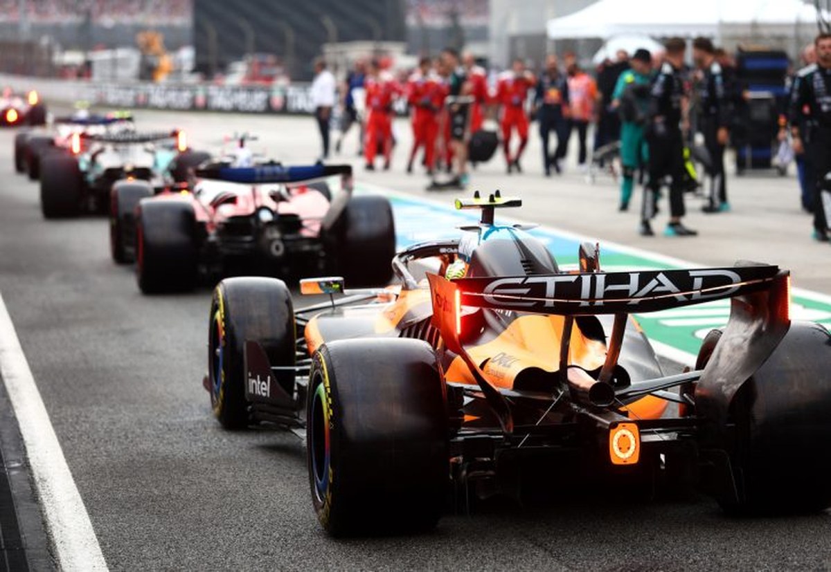 F1 sürücileri Sepang'daki yazılım kaosunu "dehşet verici" ve "kabul edilemez" olarak nitelendirdi