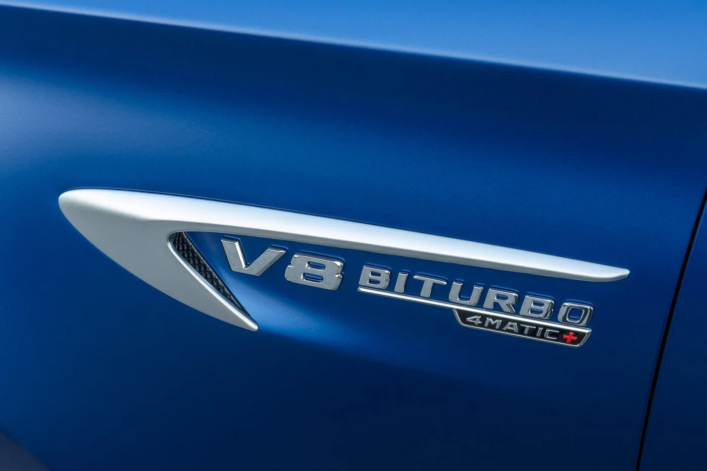 Mercedes-Benz, V8 Talebini Underestimating: Büyük Motorları Geri Getiriyor