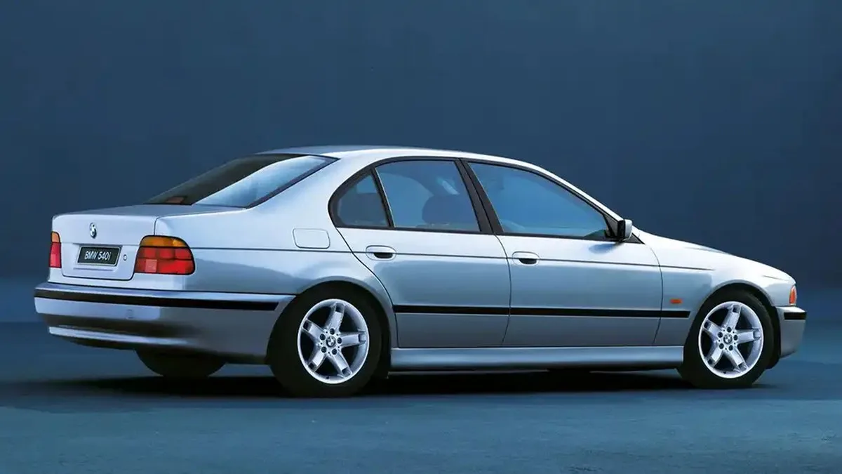 1997 BMW 540i E39 generation with V8 engine