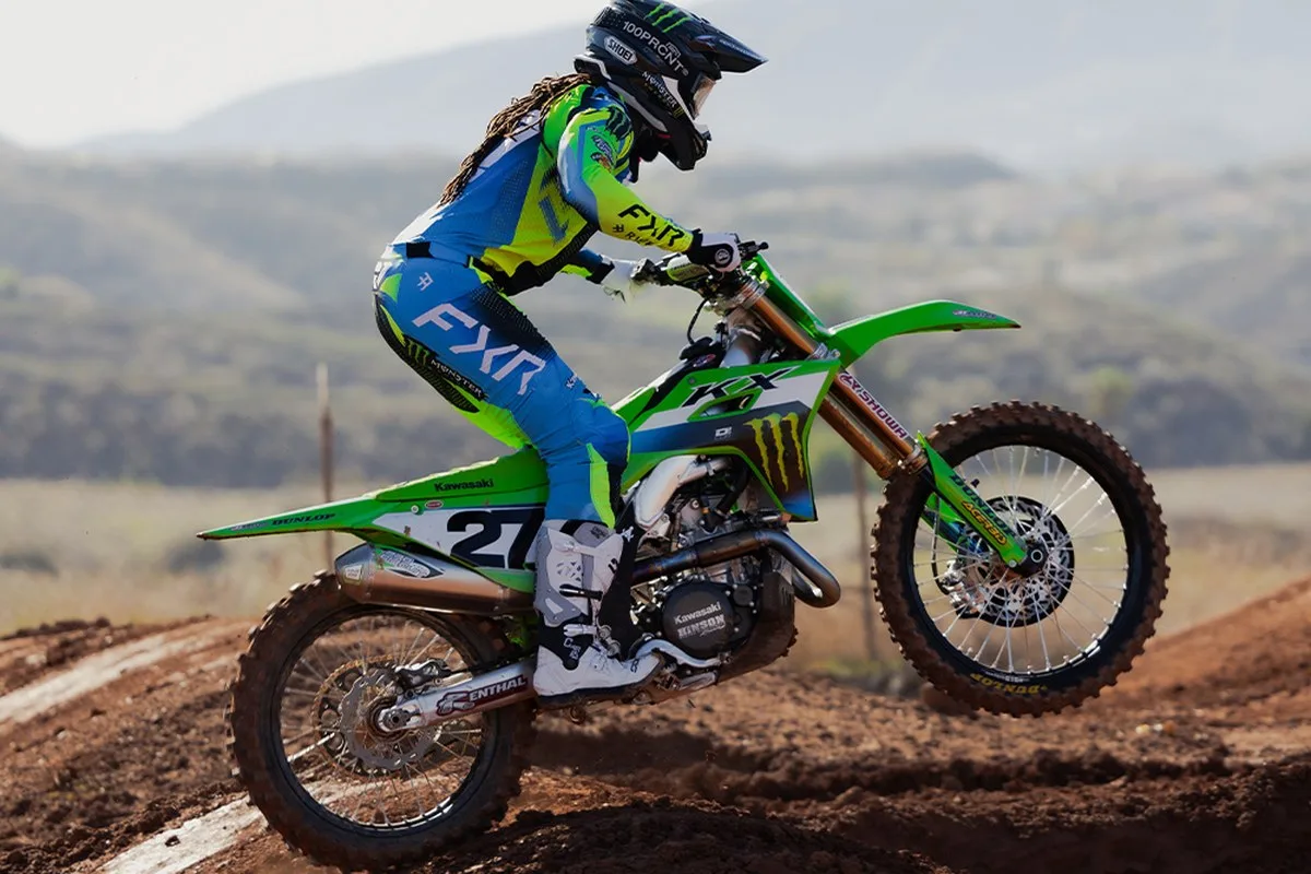 Malcolm-stewart-joins-monster-energy-kawasaki-2027