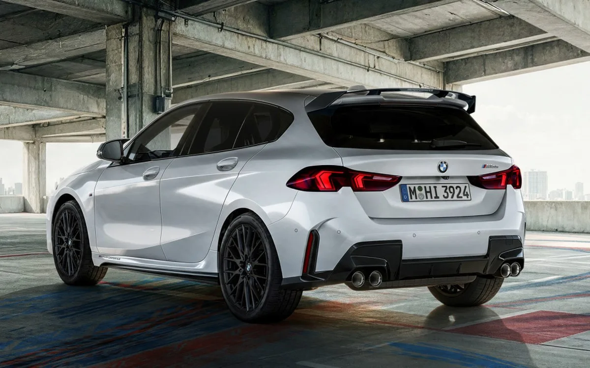 BMW, M135 ve M235 Gran Coupe'a 50'er Likeli "Apex Edition" Özel Model Ekledi