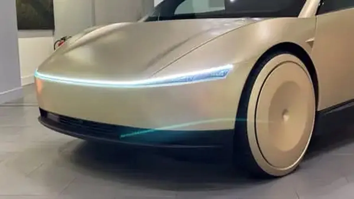 The Tesla Cybercab seen live