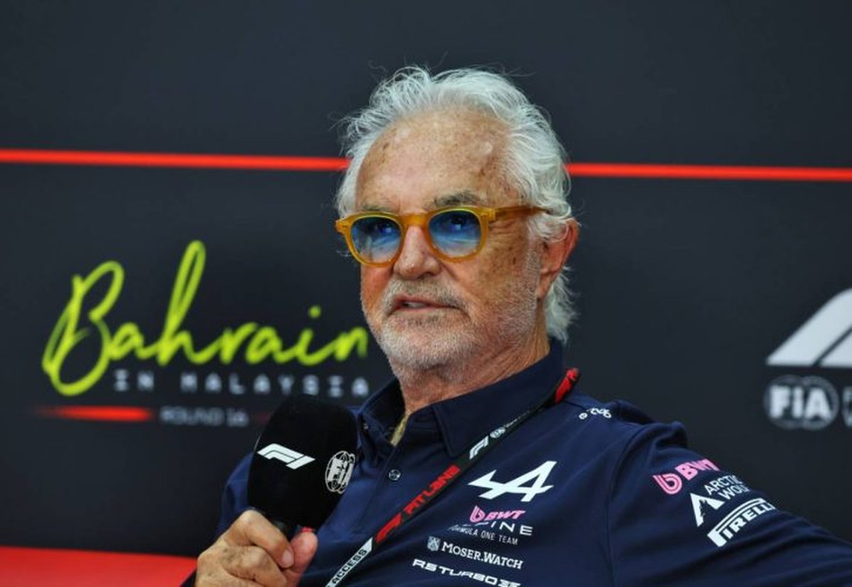 Briatore, Bakü'deki pahalı kazayı geride bırakıyor ama Racing Bulls'un cezasız kalışını anlayamıyor