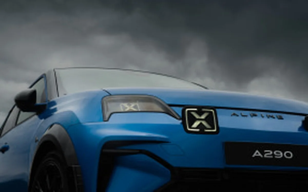 Alpine, İlk EV Hot Hatch "A290" İçin Japonya'ya Gelişini Duyurdu: 19 Kasım'da Satışa Çıkacak