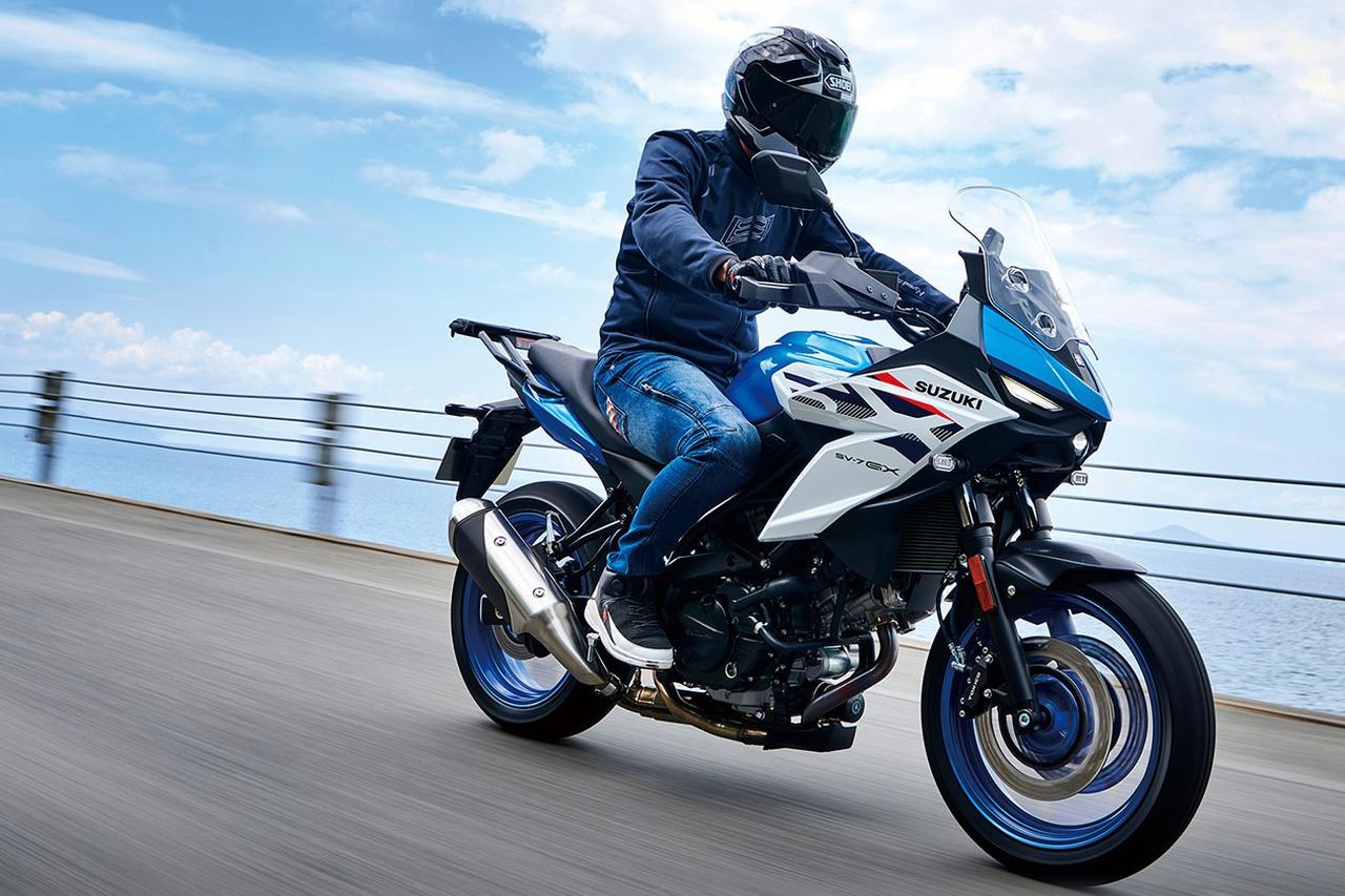 画像: SUZUKI SV-7GX 2026年モデル 総排気量:645cc エンジン形式:水冷4ストDOHC4バルブV型2気筒 シート高:795mm 車両重量:211kg 価格:113万3000円(ホワイト単色)/117万7000円 発売:2026年10月13日
