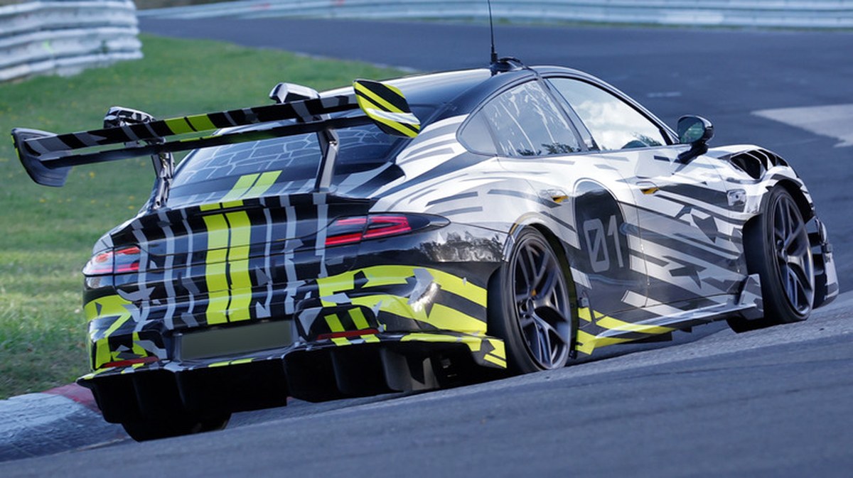 Xiaomi's new SU7 Ultra testing at the Nurburgring