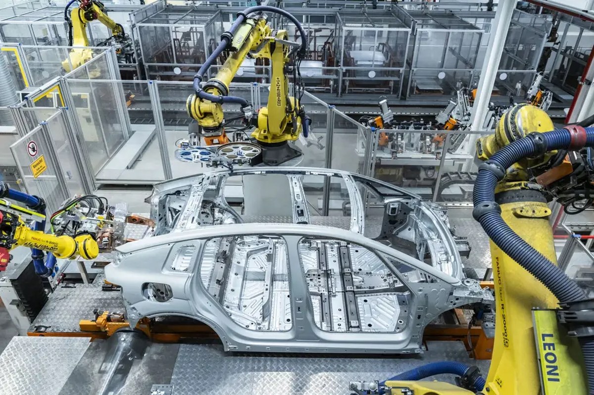 Audi, Ingolstadt Fabrikasında A2 e-tron Seri Üretimine Başladı