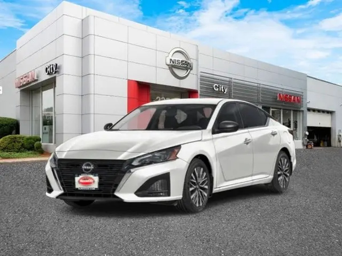 Nissan Altima Isn't Dead Yet, But It Is A Bit More Expensive For 2027