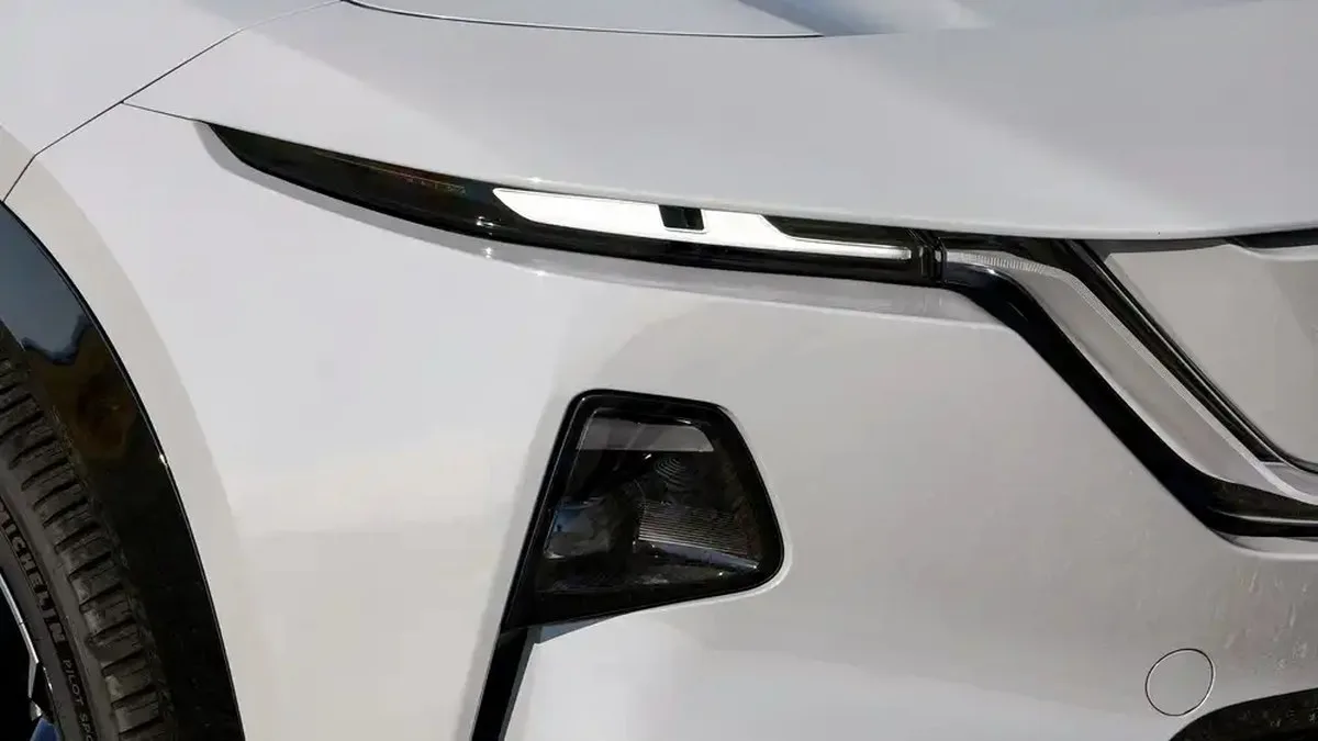 2027 Mazda CX-6e aerodynamic details