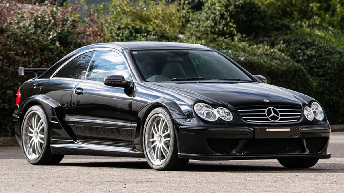 Front three-quarter static image of a 2004 Mercedes CLK DTM AMG