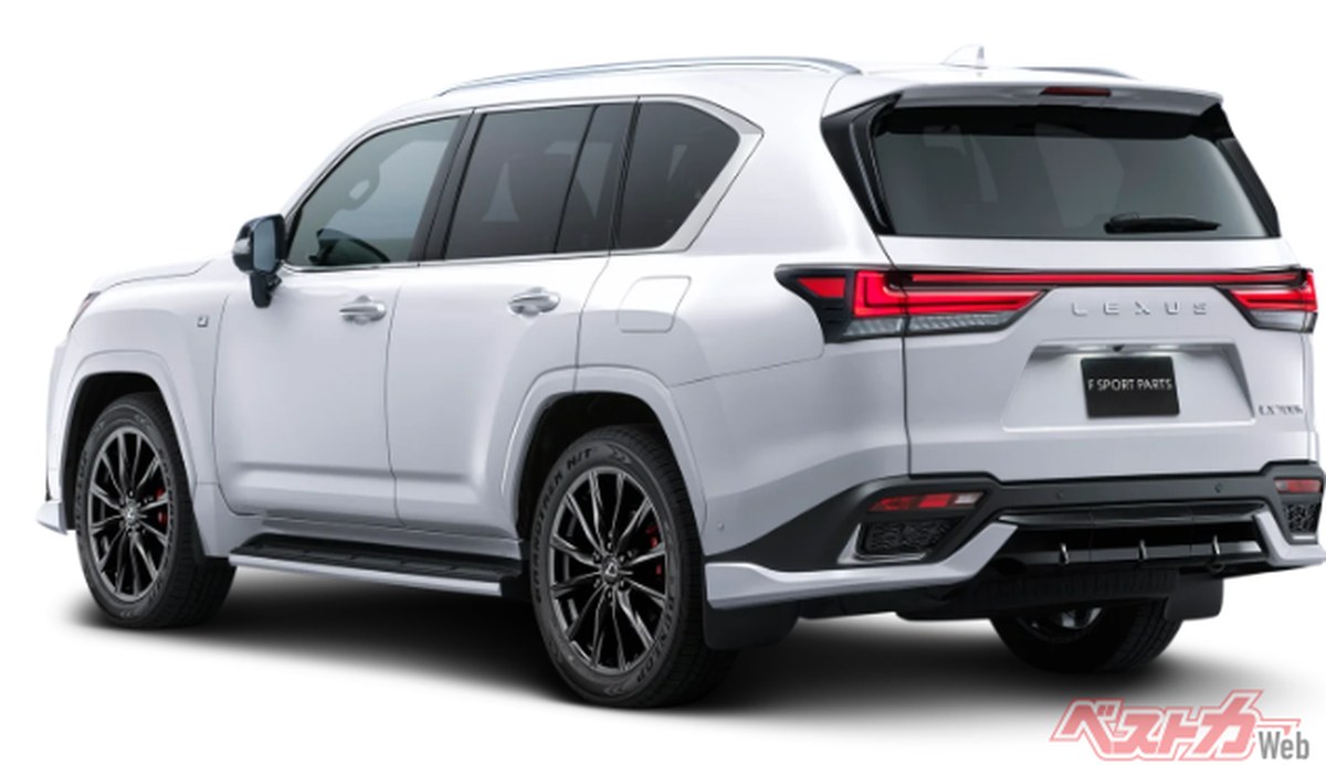新型 LEXUS LX“F SPORT PARTS”リアスタイル