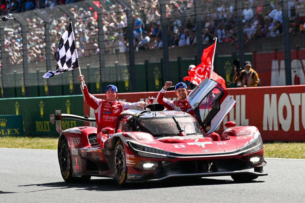Mike Conway Emekliliğini Açıkladı
