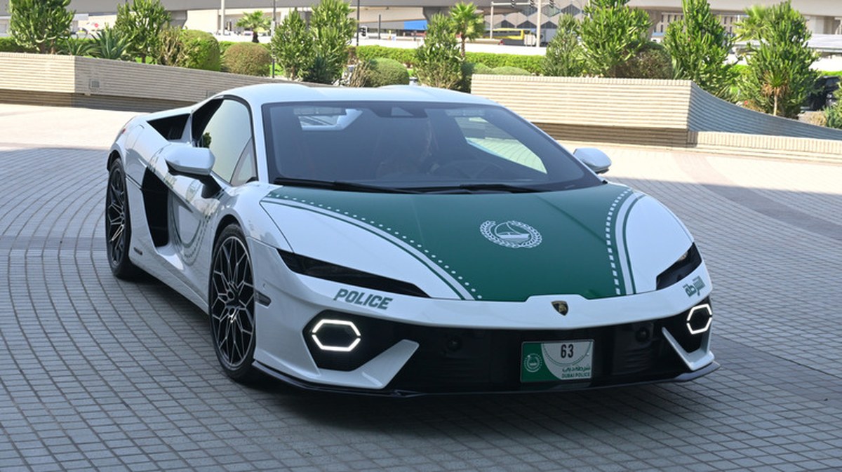 The Lamborghini Temerario supercar with the livery of Dubai Polic