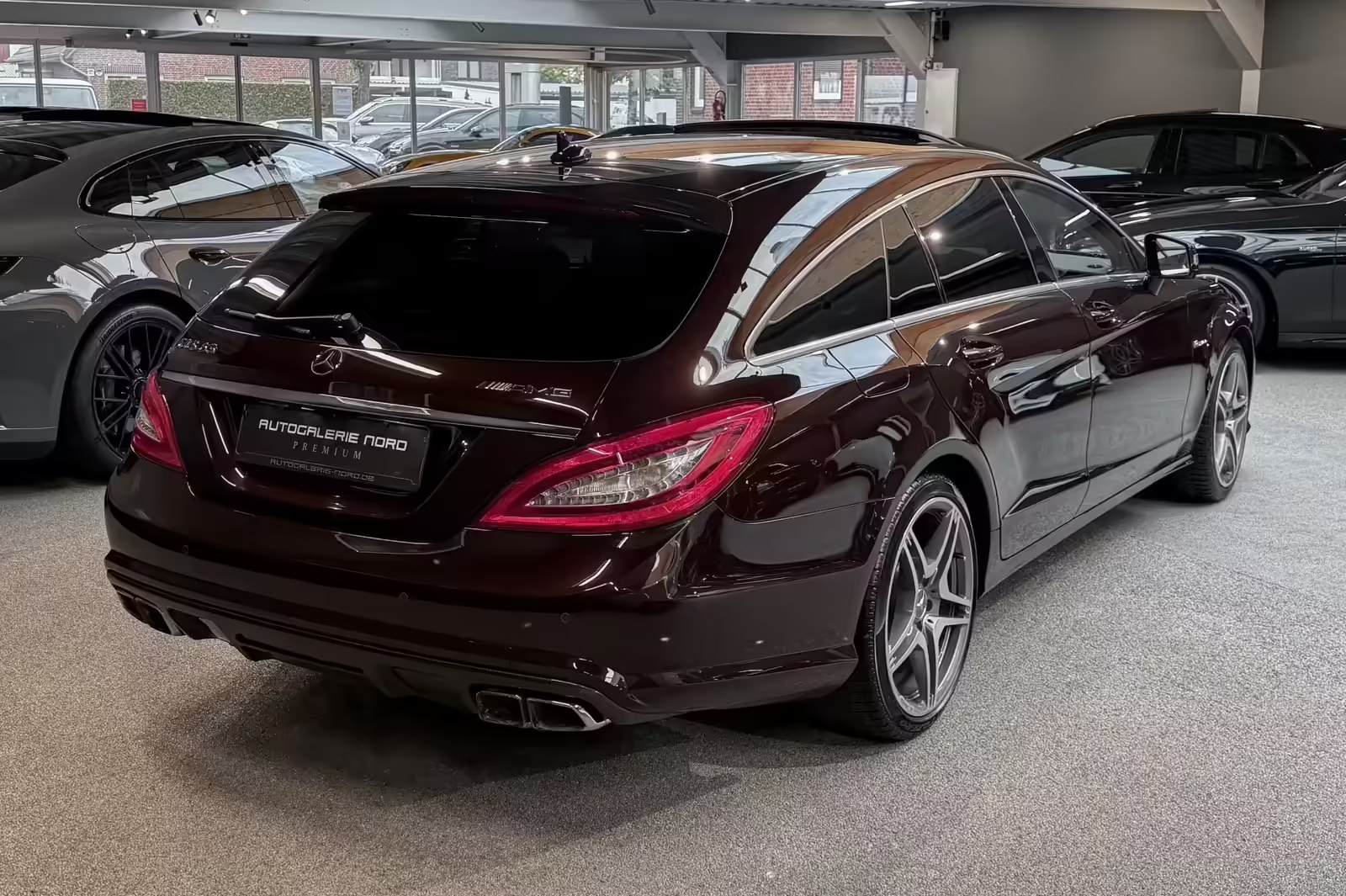 Mercedes-Benz CLS 63 AMG Shooting Brake: Nadir V8'li model, 100.000 Euro değer kaybıyla satışta