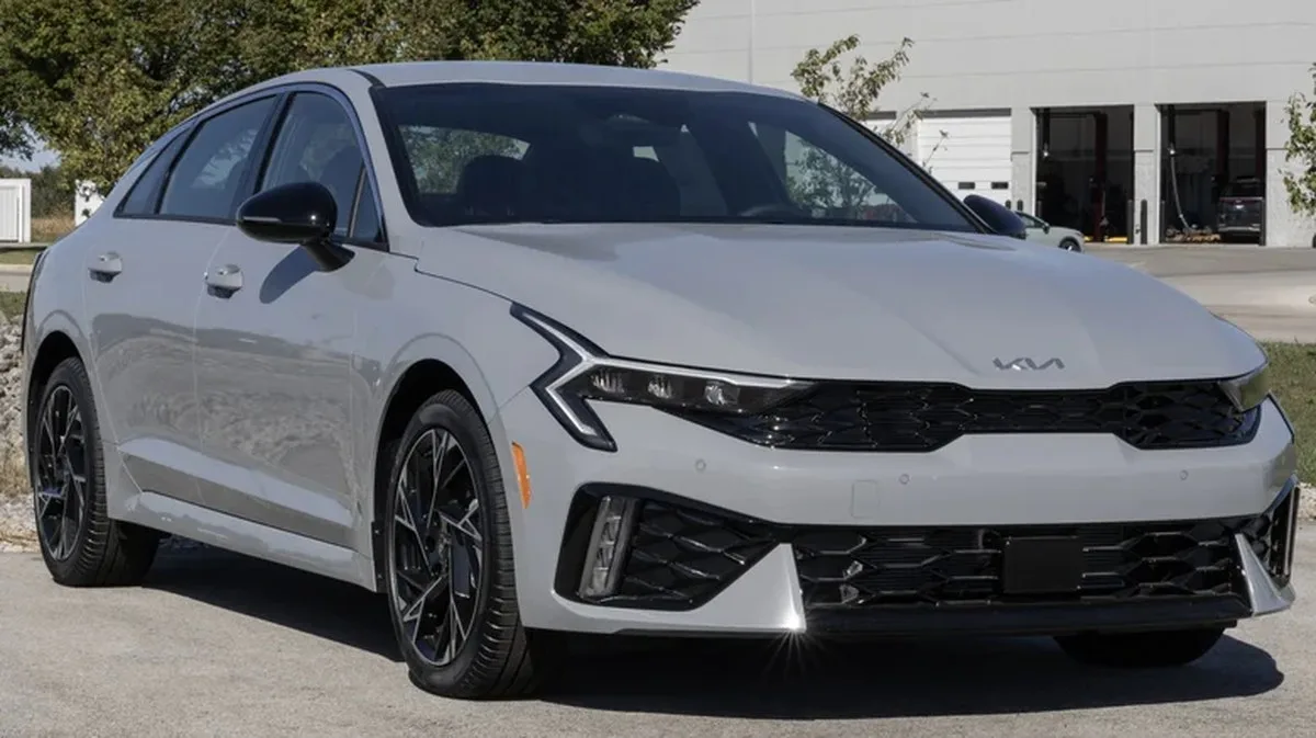 A grey 2026 Kia K5 parked