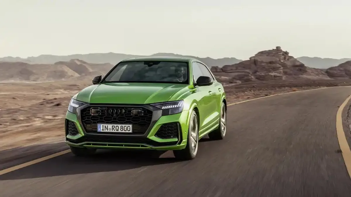 Audi Q8 RS Performance-4
