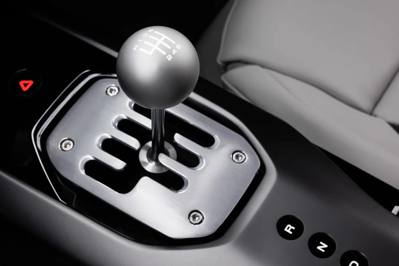 Porsche'nin Franken-vites Kutusu, Ferrari'nin Manuale'sinden Dahi Olabilir