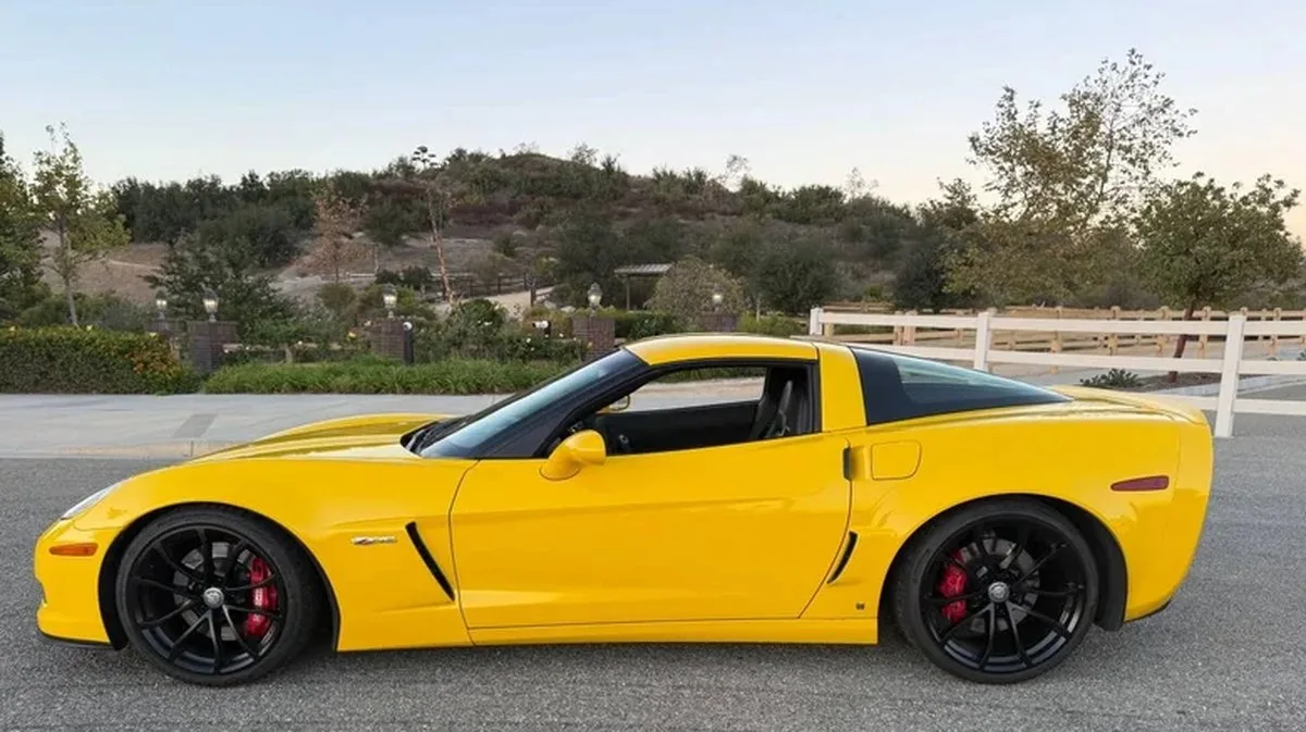 2007 Chevrolet Corvette Z06 full driver's side image