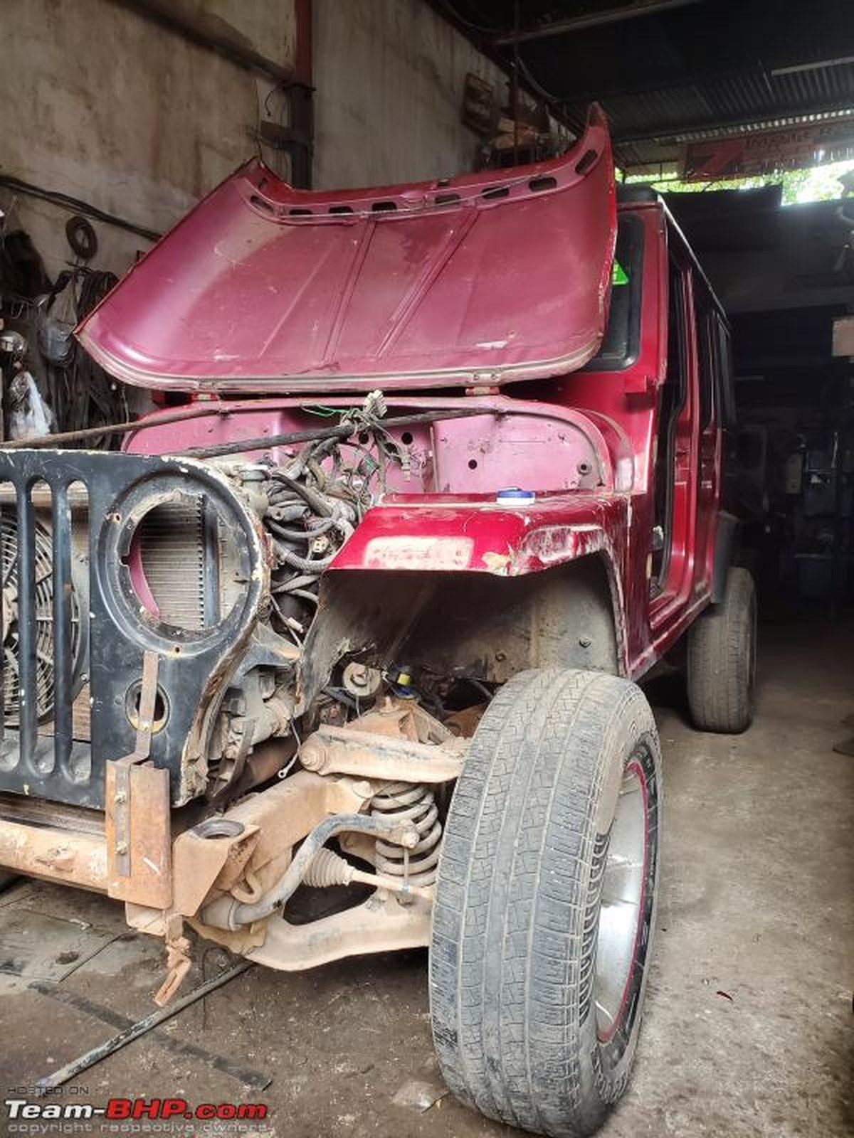 Mahindra Armada'ya Scorpio şasesi üzerinde 6 inçlik kaput uzatması: Dev bir proje başarıyla tamamlan