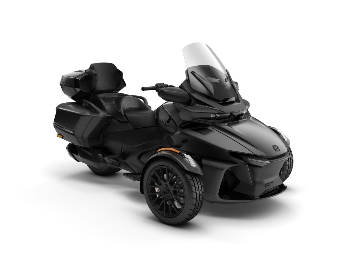 画像: Spyder RT Limited。カラーはカーボンブラックのみだ。