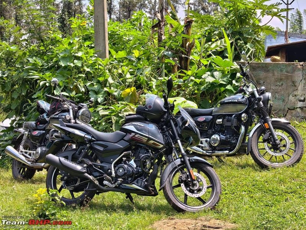 Bajaj Pulsar 150 ile Kolli Tepelerine İlk Tekerlekli Yolculuk: 17 Yıllık Deneyimin Ardından İlk Defa