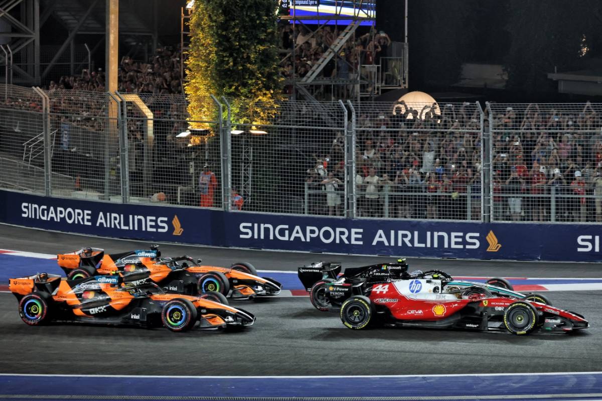 Verstappen Singapore'da ilk kez kazandı, Antonelli şampiyonluk yarışında öne geçti
