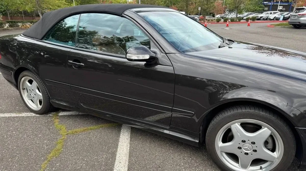 2001 Mercedes-Benz CLK 430 convertible passenger side image