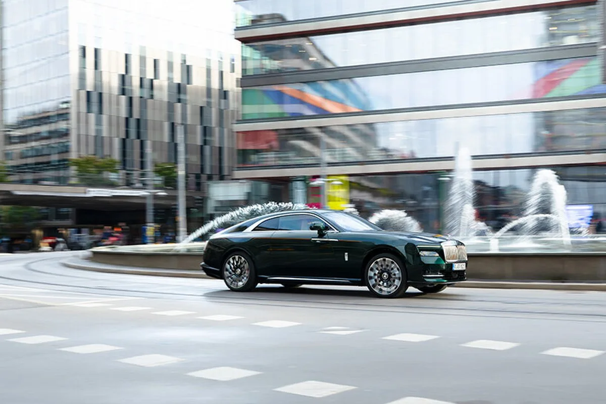 first drive: rolls-royce spectre series II brings more range, speed and material craft to stockholm - 1