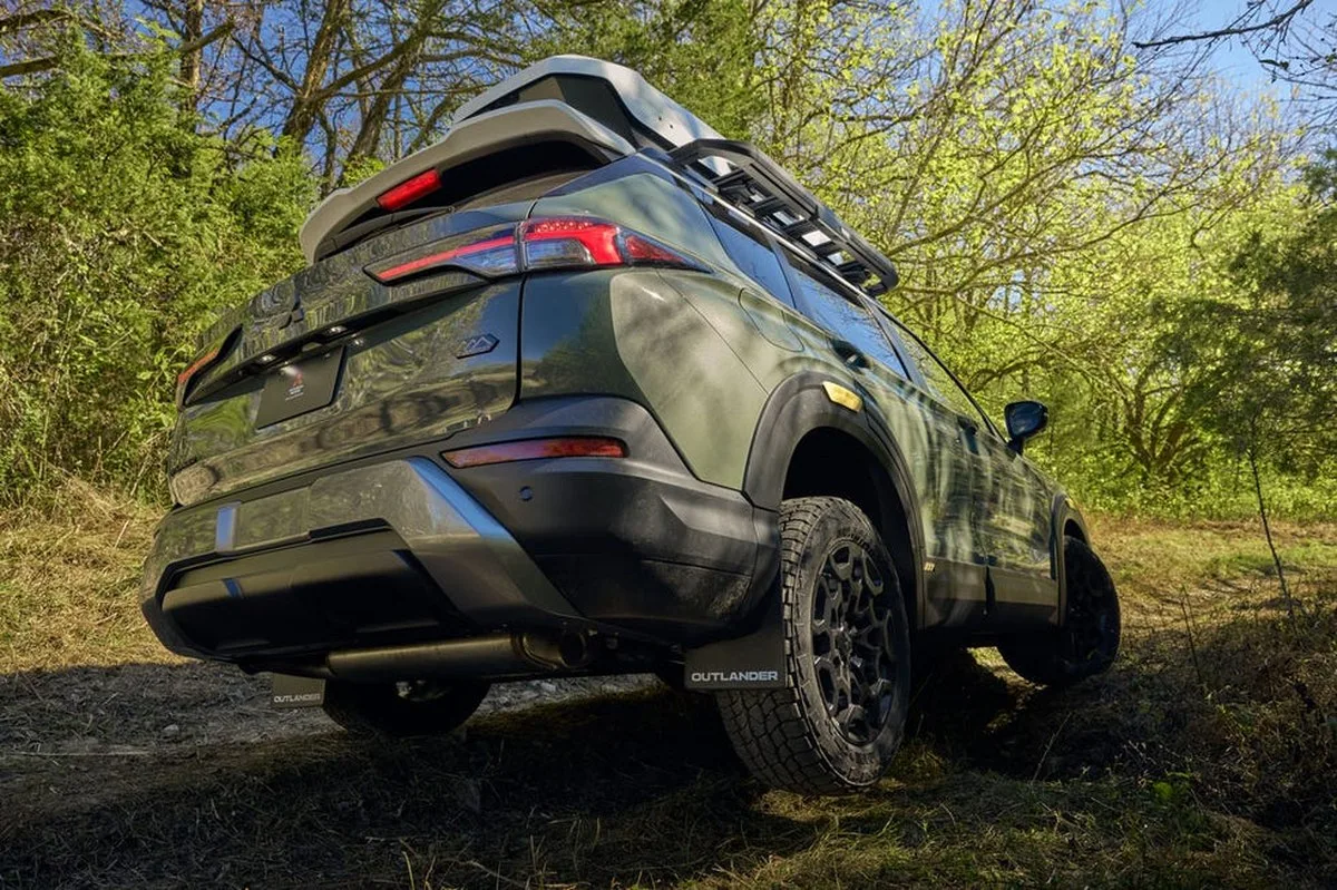 Mitsubishi Outlander Diamond Trail Edition Mitsubishi Outlander Diamond Trail Edition