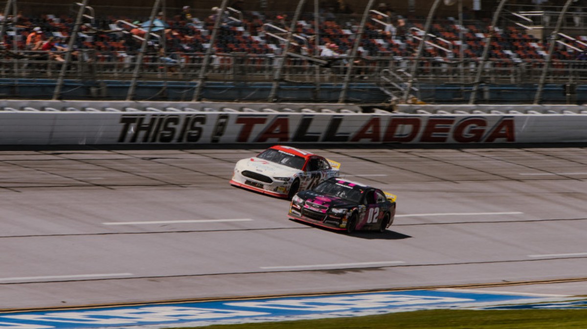 Tom Cruise Wants To Really Race In ARCA For 'Days Of Thunder' Sequel