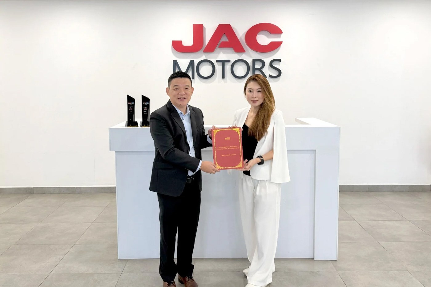 JAC T9 Çekici Türkiye'de Yerel Üretimle Toplanacak: PHEV, Elektrikli ve Dizel Modeller FT Assembly i