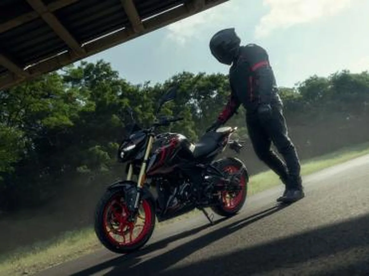 Bajaj Pulsar N250SS launched at Rs 1.59 lakh