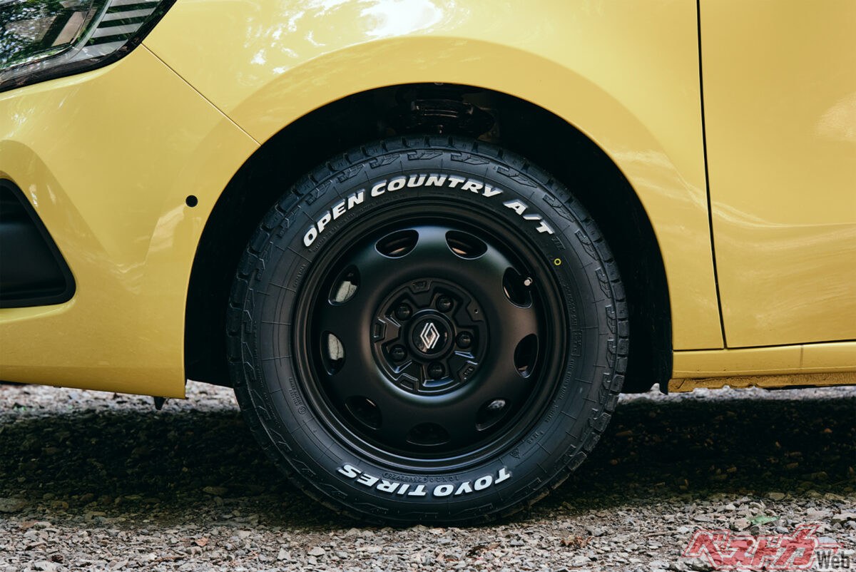 OPEN COUNTRYは、1983年に誕生したTOYO TIRESのSUV用タイヤブランド